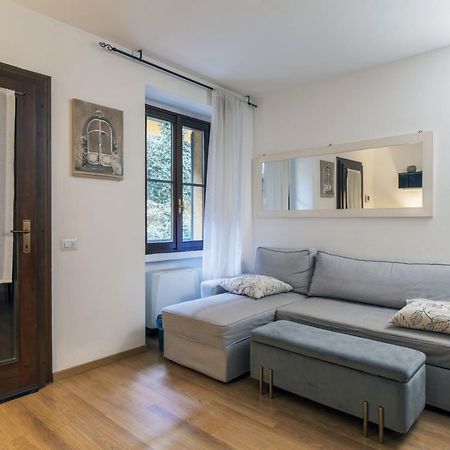 Cozy & Comfy Apt In Navigli Area Milano Eksteriør billede