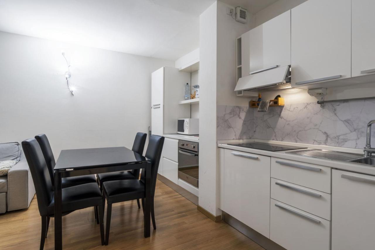 Cozy & Comfy Apt In Navigli Area Milano Eksteriør billede